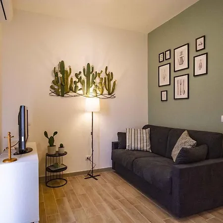 Cactus House Apartment *